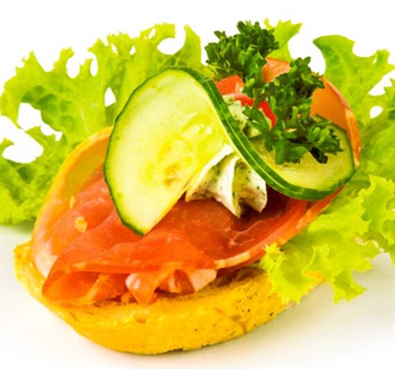 Diplomat Canapés with Salmon Ham