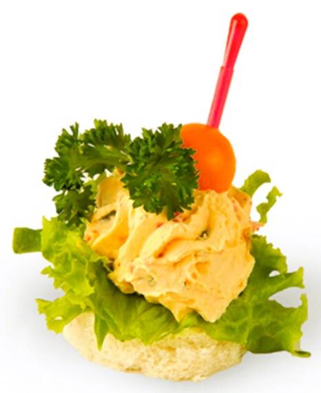 Canapés with Mediterranean Cream Cheese